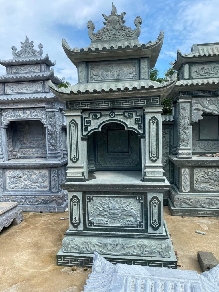 Lăng đơn 2 mái bằng đá xanh tự nhiên